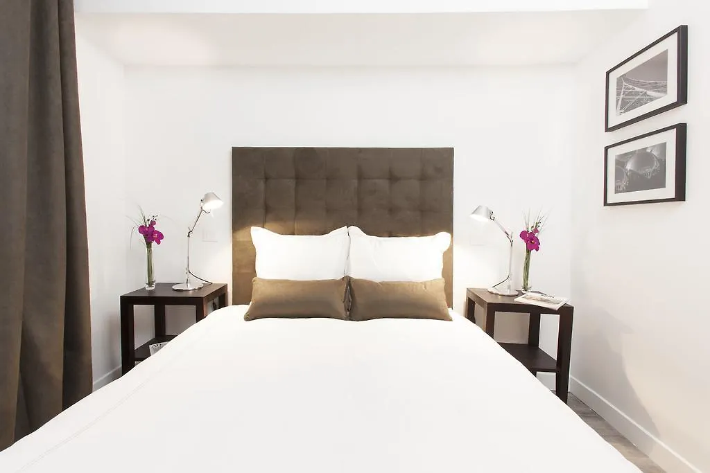 Livinparis - Luxury 3 Bedrooms Grands-Boulevards I-1